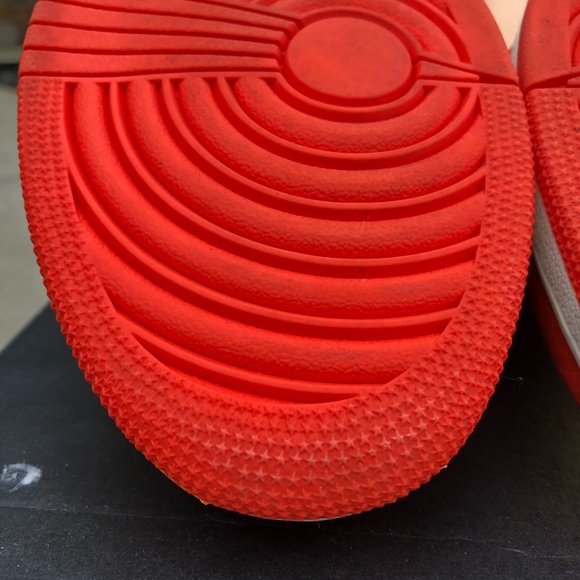 Jordan 1 Mid Team Orange - Picture 4 of 4